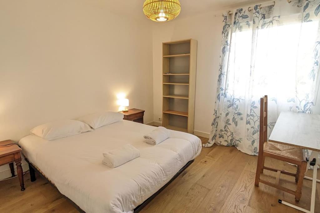 Le 828 : Appartement En Plein Centre De Vannes Exterior photo
